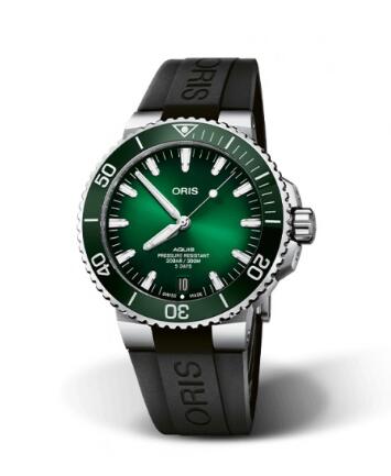 Oris Aquis Date Calibre 400 43.5 Stainless Steel Green Rubber Replica Watch 01 400 7763 4157-07 4 24 74EB